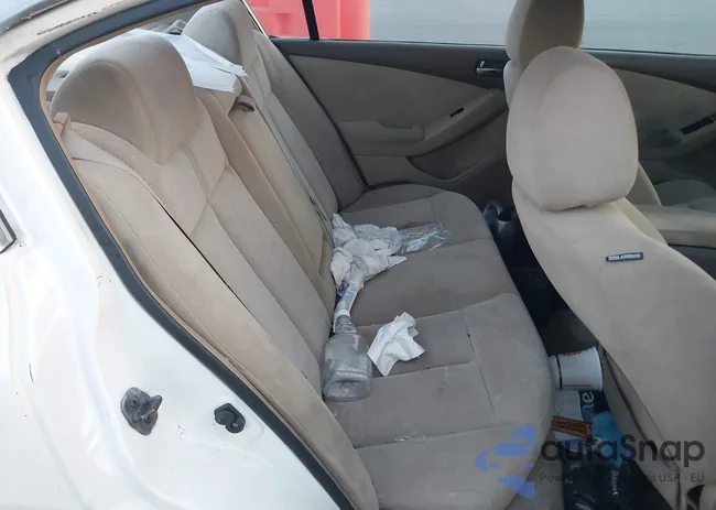 1N4AL21E08N534721: 40098281