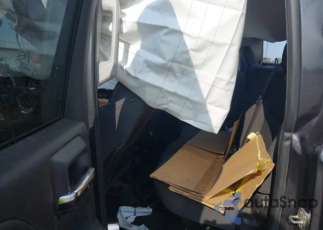 1GTR1UEC6FZ274662: 40100421