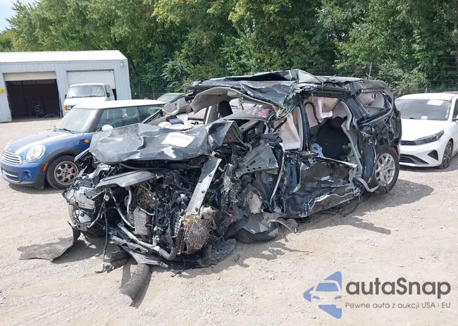 2C4RC1CG0PR530207: 40102329