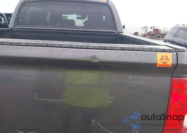 5TFDY5F12KX859625: 40101384