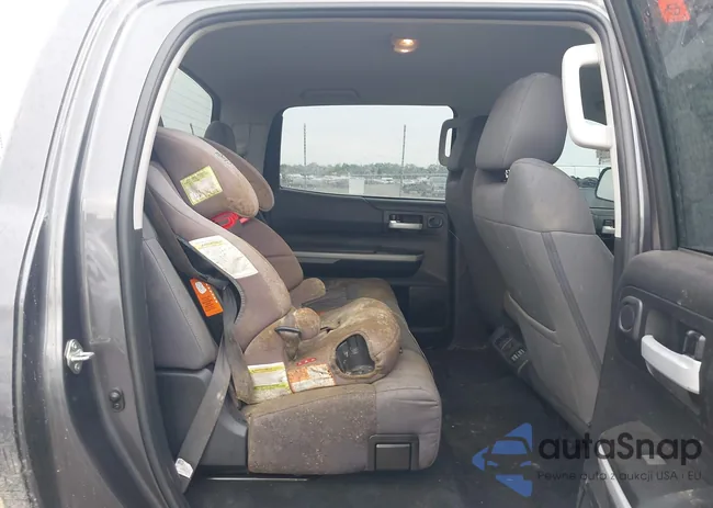 5TFDY5F12KX859625: 40101384