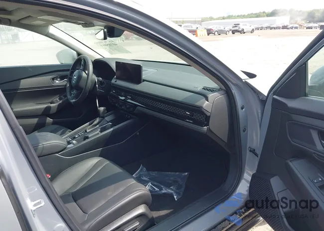 1HGCY2F66RA060273: 40105069