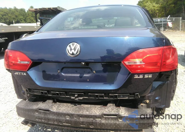 3VWDP7AJ8DM382856: 40104660