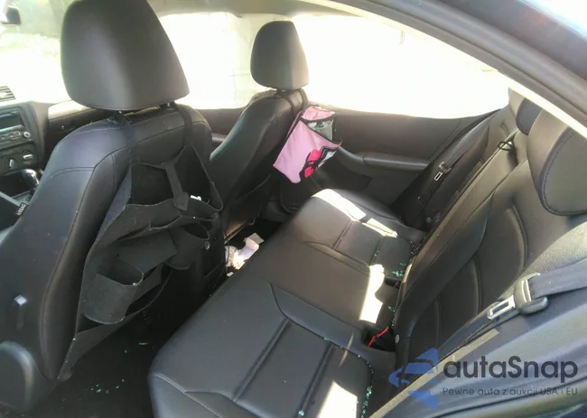 3VWDP7AJ8DM382856: 40104660