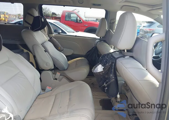 5TDDZ3DC3JS202925: 40106838