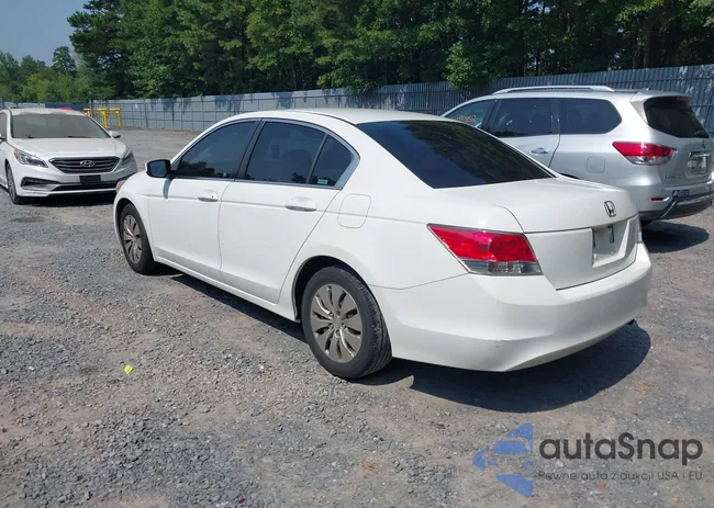 1HGCP26349A167993: 40106966