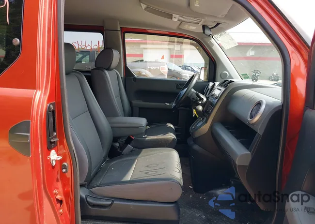 5J6YH18665L005004: 40106424