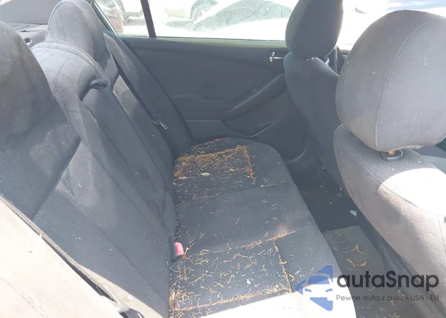 1N4AL2AP9CN506877: 40107902