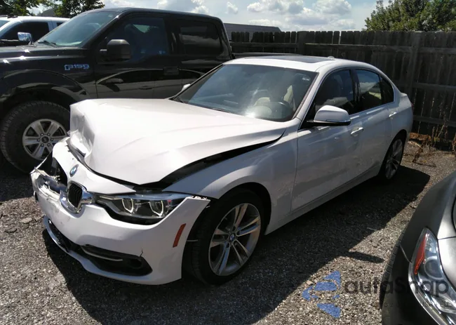 WBA8B9G55HNU48524: 40109087