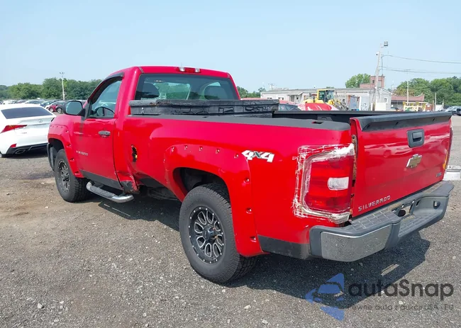 1GCPKPEA8AZ143049: 40109325