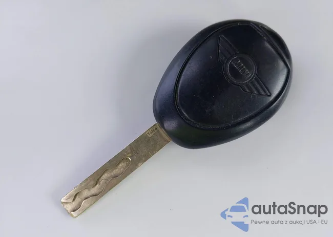 WMWRC33412TE12203: 40109702