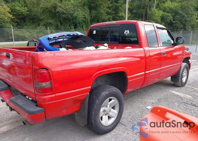 3B7HF13Z8XM552273: 40110766