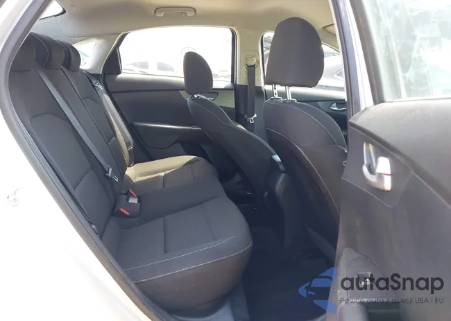 3KPF24AD2ME279722: 40110519