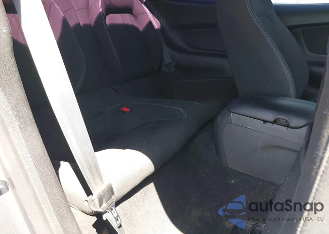 1FA6P8TH1M5156021: 40115950