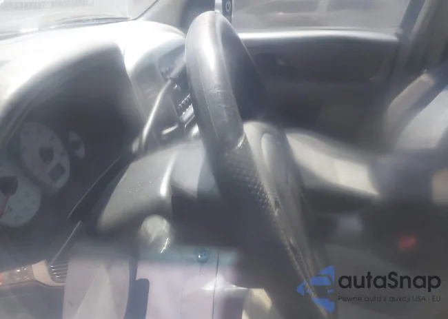 1FMYU03114KA72522: 40118768