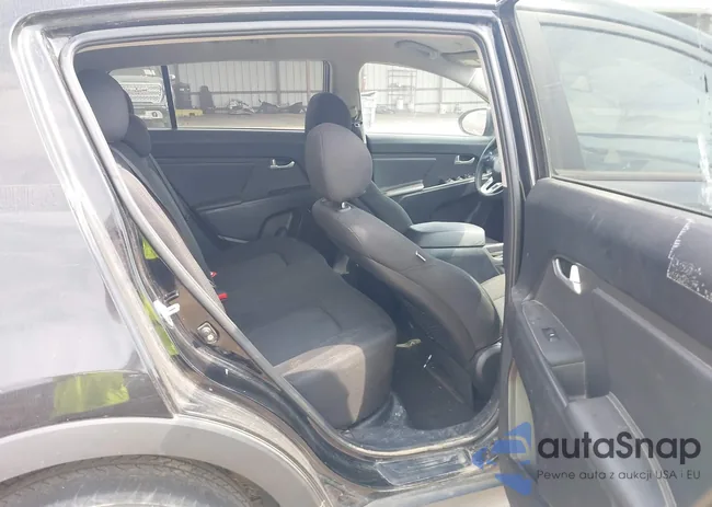 KNDPB3A28C7337795: 40118771