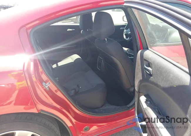 2C3CDXBGXFH844480: 40118782