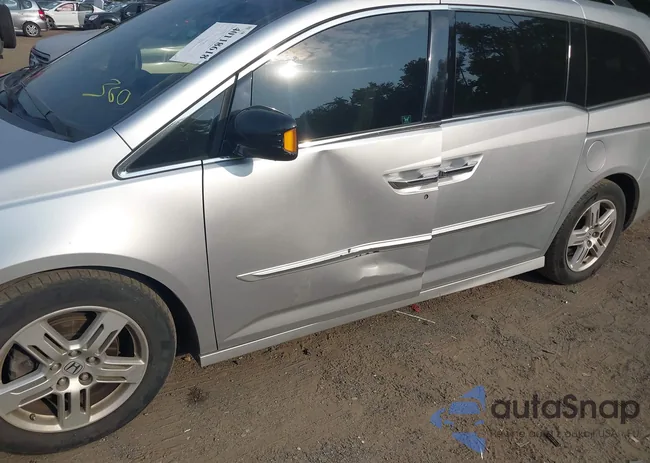 5FNRL5H93BB030662: 40118618