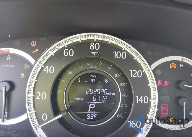 1HGCR2F38FA123131: 40120554