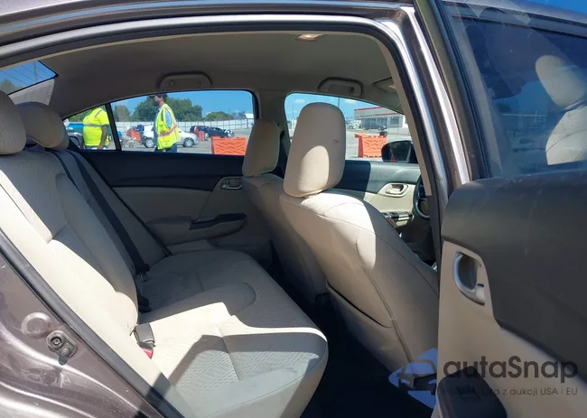 19XFB2F58EE040876: 40121498