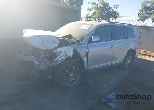 5TDZA3EH6CS018105: 40122894