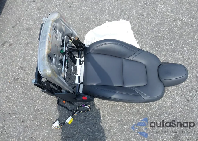 5YJ3E1EA6PF509527: 40123195