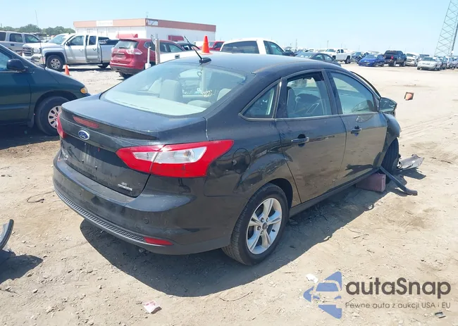 1FADP3F23EL428678: 40122474