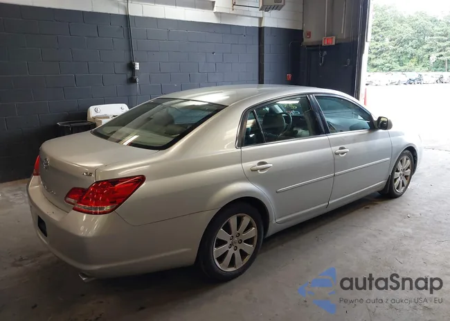 4T1BK36B45U048903: 40126425