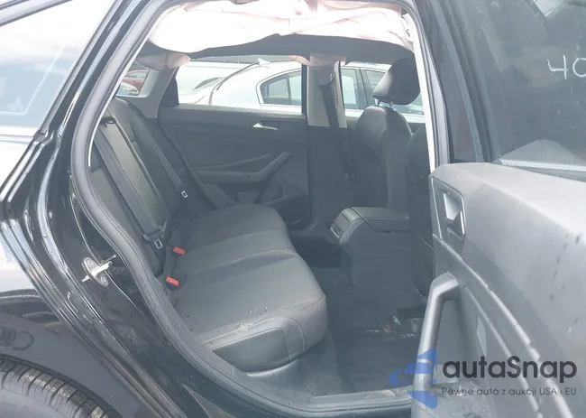 3VWC57BU3LM083235: 40127663