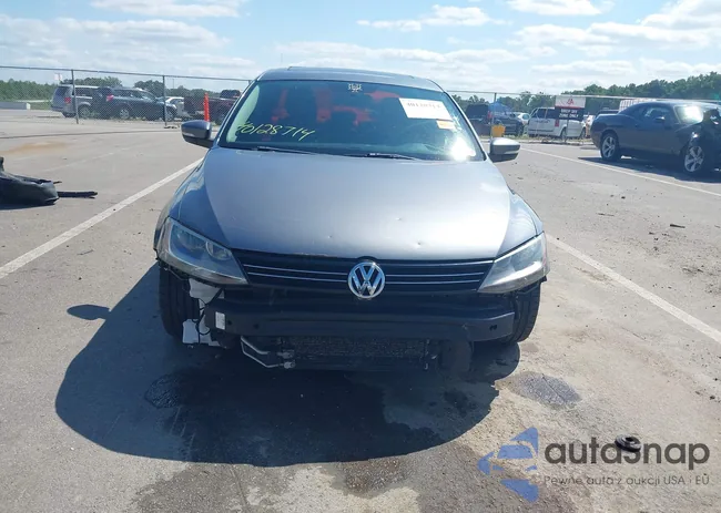 3VWLL7AJ3EM440672: 40128714