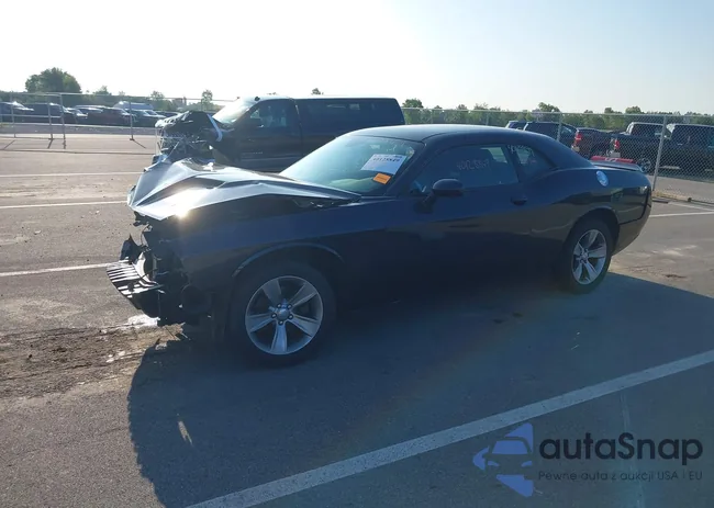 2C3CDZAG2JH121941: 40128849