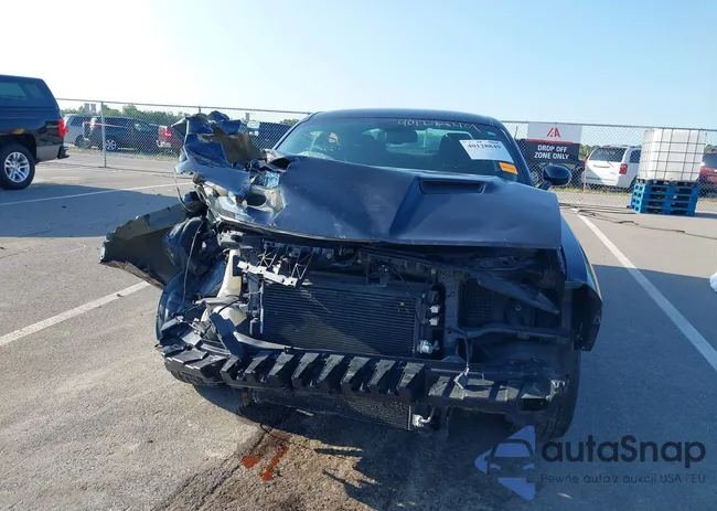 2C3CDZAG2JH121941: 40128849