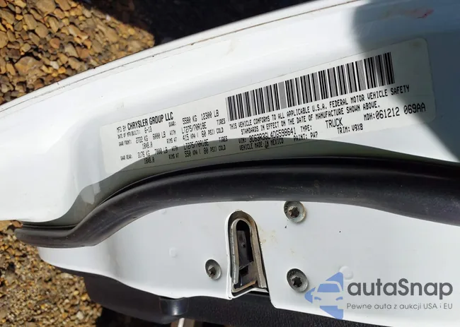 3C63R3GL4DG598641: 40128945