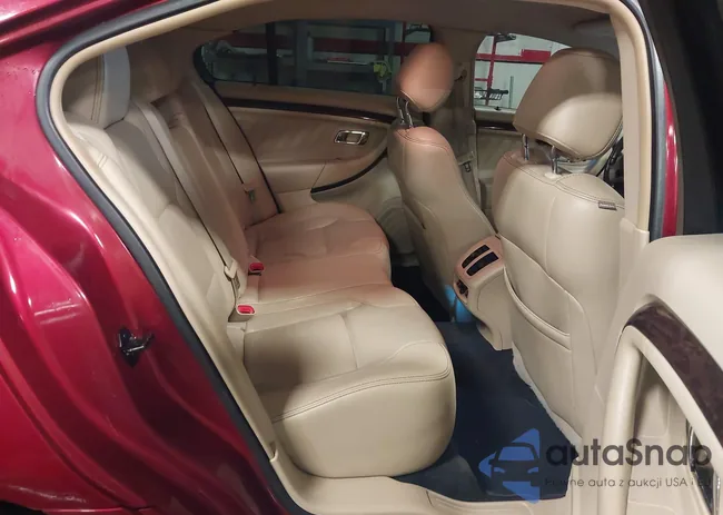 1FAHP2F8XHG114989: 40129691