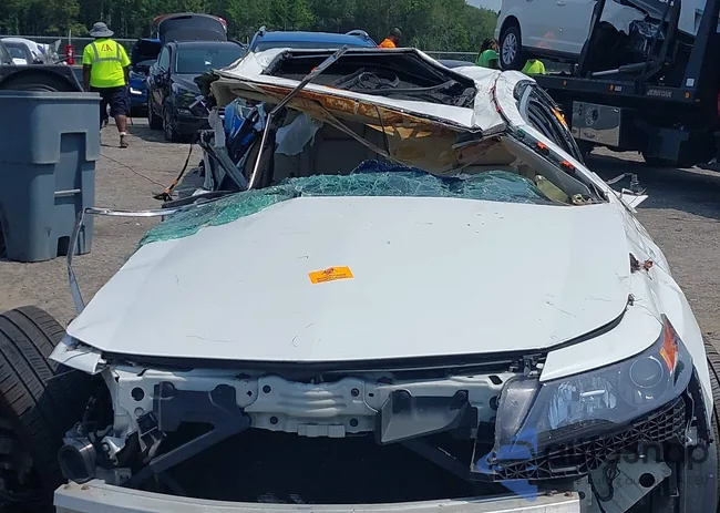 19UUA8F74CA022973: 40130102