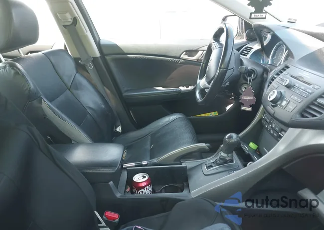 JH4CU2F63AC041858: 40130662