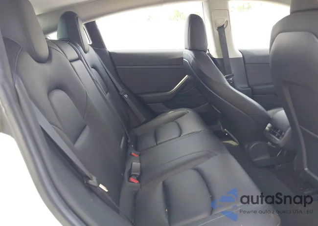 5YJ3E1ECXMF005740: 40133376