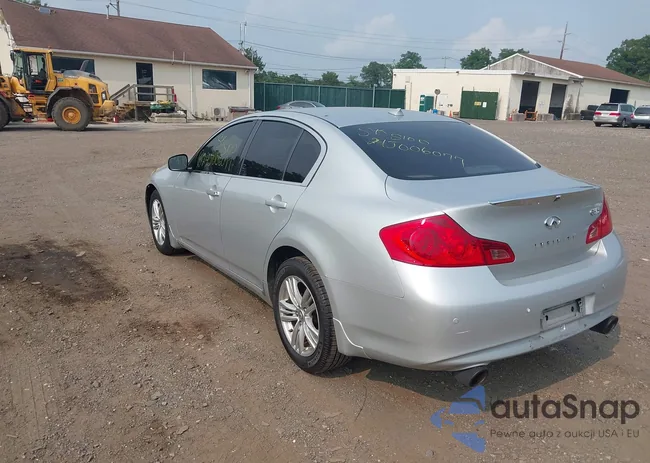 JN1CV6AR8BM353275: 40133439