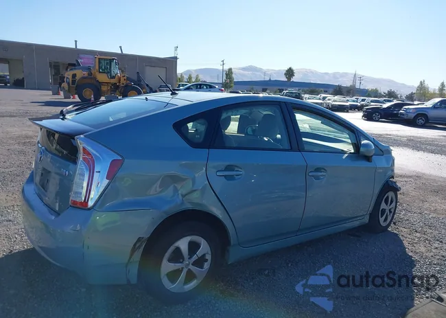 JTDKN3DU4F1907586: 40136065