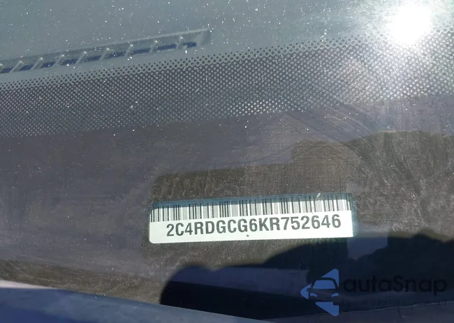 2C4RDGCG6KR752646: 40135361