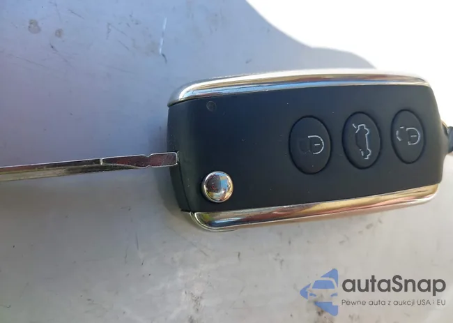 SCBEC9ZAXEC095785: 40137002