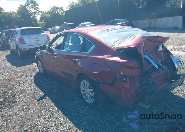 1N4AL3AP5GN313458: 40137763