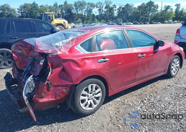 1N4AL3AP5GN313458: 40137763