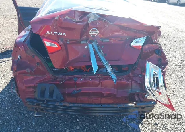 1N4AL3AP5GN313458: 40137763