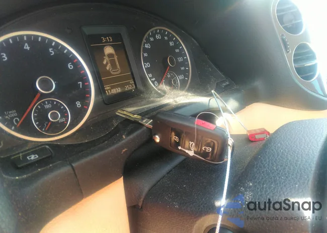 WVGBV7AX7CW001657: 40141392