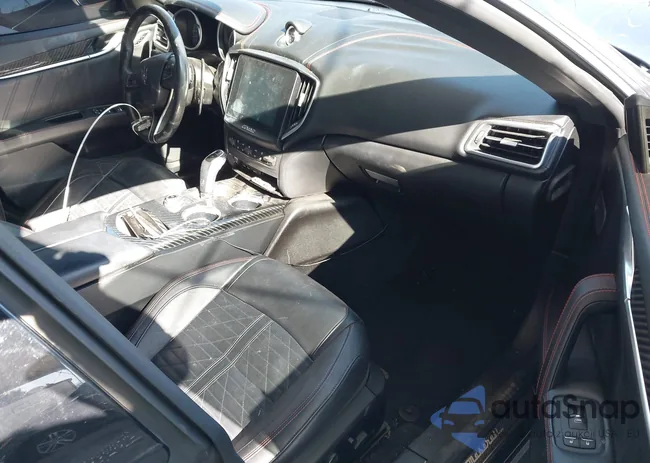 ZAM57YSS8K1323557: 40143064