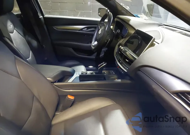 1G6DT5RW6M0106569: 40142351