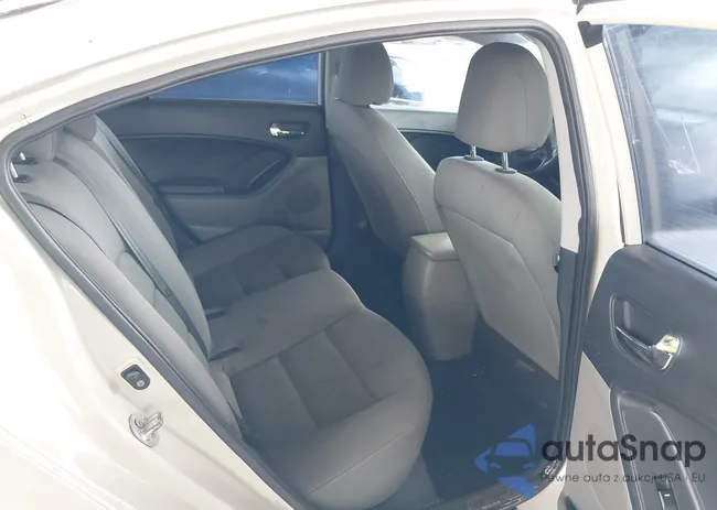 KNAFK4A67E5193334: 40143819