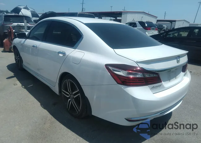 1HGCR2F12HA055913: 40145892