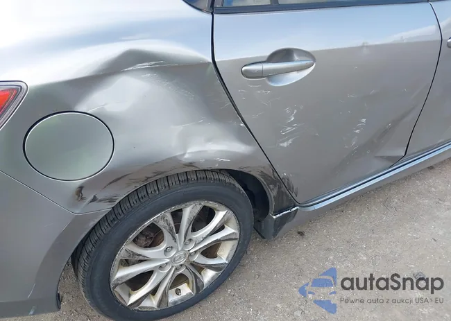 JM1BL1K65B1401161: 40150473